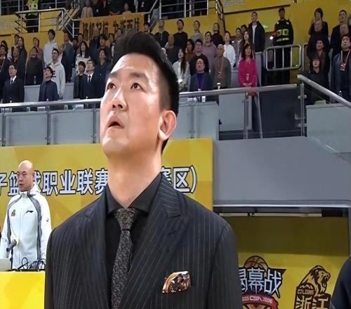 CBA聯(lián)賽的最大懸念出現(xiàn)了：哪支球隊能戰(zhàn)勝浙江廣廈