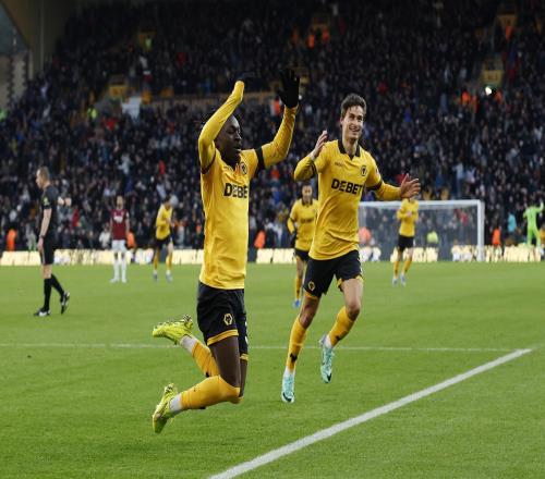 狼隊迎來英超首勝，本賽季五大聯(lián)賽已經(jīng)沒有不勝球隊