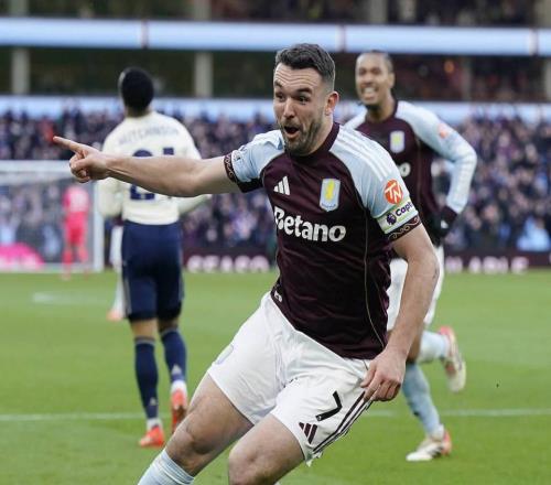 31！英超黑马主场炸裂11连胜54岁埃梅里再创神迹暂超曼城升第2