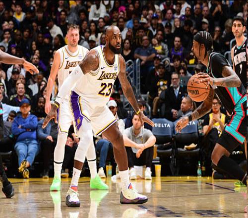 美媒列湖人多項喜人紀錄：一數(shù)據(jù)僅次雷霆+時隔兩月再造10+分逆轉(zhuǎn)