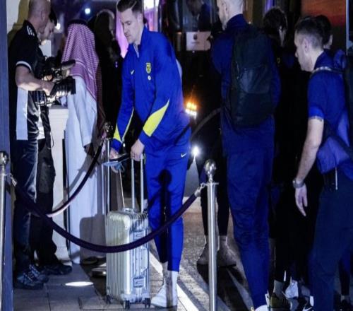 世體：特獅的傷和之前的背傷無關(guān)，傷勢不嚴重但無法完成訓練