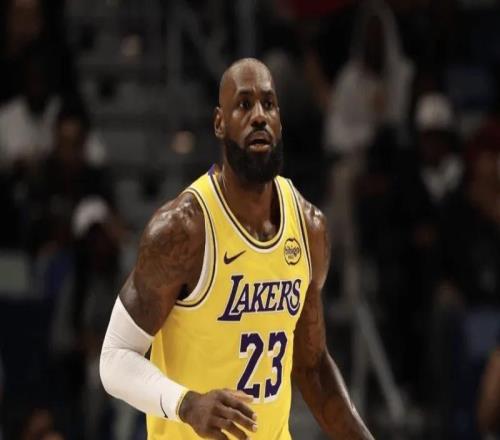 雷迪克终于看明白了！发布会大赞东詹挡拆，他俩配合接近无解！