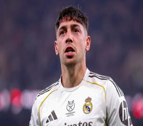 阿隆索自尋死路！巴爾韋德創(chuàng)造歷史，皇馬21復(fù)仇馬競決賽戰(zhàn)巴薩