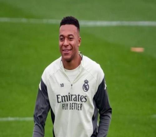 記者：姆巴佩今天將在馬德里進(jìn)行訓(xùn)練，然后前往沙特