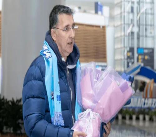 新疆換帥立馬被盤活！進(jìn)攻全民皆兵，防守也被調(diào)動，楊芮打成奇兵