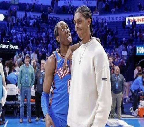 弟弟60正負(fù)值創(chuàng)紀(jì)錄，杰威：正負(fù)值沒用，我還在總決賽40呢