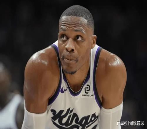 湖人被兩舊將制裁，昔日超六賽季最佳一戰(zhàn)，20+4球星捍衛(wèi)榮耀