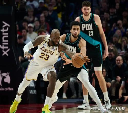 湖人兩敗因出爐，老詹談吹罰攤牌！雷迪克賽后很滿意，新援好消息