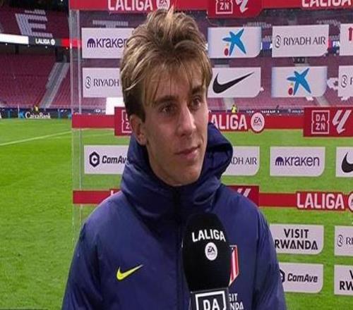 巴里奧斯：阿爾瓦雷斯是隊里最拼的，他早晚會進球的