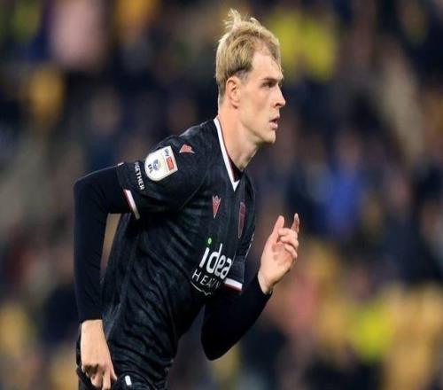 記者：科利爾租借赫爾城的細節(jié)還沒談妥，周末接受體檢是亂扯