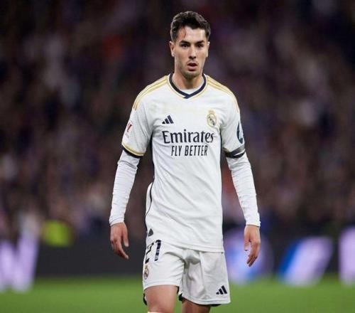 英超冬窗最新動(dòng)態(tài)：熱刺盯上皇馬邊鋒，曼聯(lián)密切關(guān)注米堡新星