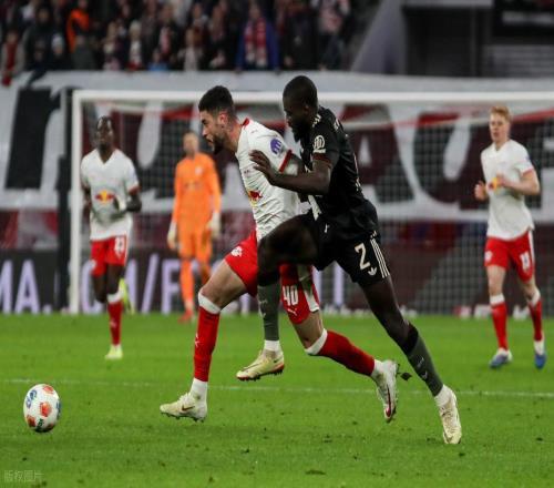 歐冠：拜仁狀態(tài)火熱，圣吉羅斯搶分無(wú)望拜仁慕尼黑VS圣吉羅斯