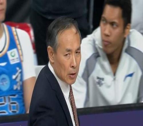 太硬了！讓了5個人依舊贏了球，難怪人家喊出奪冠，強人獨砍23分