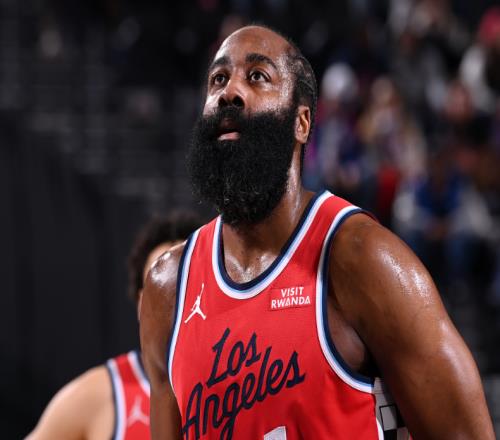 快船北伐多強：18戰(zhàn)15勝沖進附加賽區(qū)小卡連24場20+創(chuàng)紀錄