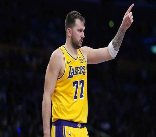 牛了，盧卡東契奇成為湖人隊(duì)史上最快達(dá)到2000分里程碑的球員