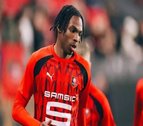 記者：切爾西還沒放棄引進(jìn)雅凱，球員告知雷恩他只想加盟藍(lán)軍