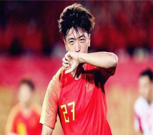 里皮率隊(duì)打爆日本當(dāng)時(shí)恒大國足+艾克森孔卡卡馬喬瞧不上國腳