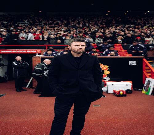 曼聯(lián)32富勒姆：第一場(chǎng)大考，卡里克如何驚險(xiǎn)過(guò)關(guān)