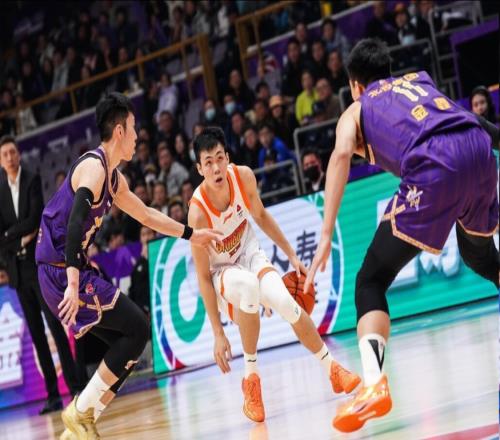 入選集訓(xùn)隊(duì)又怎樣郭導(dǎo)固執(zhí)+保守，最佳新秀大概率落選正式名單