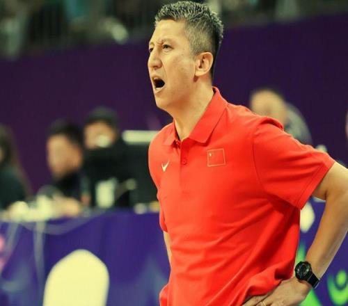 中國隊(duì)深夜公布21人大名單有驚喜也有意外！郭士強(qiáng)真正的大考來了