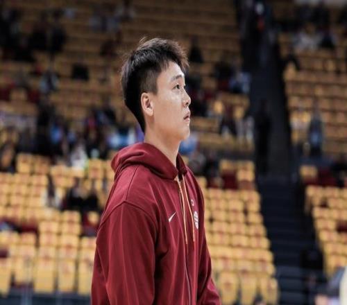 春節(jié)不放假，中國男籃組織集訓(xùn)備戰(zhàn)世預(yù)賽，趙睿成為X因素