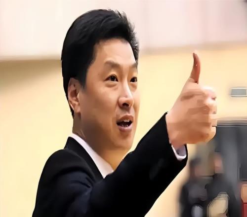 杜鋒如愿高升！還能當(dāng)廣東主教練嗎官宣確認(rèn)，李春江機(jī)會(huì)來(lái)了