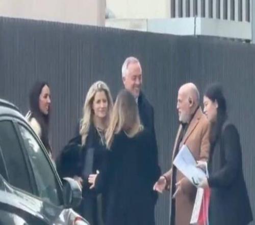 每體：特瓦斯抵達(dá)巴塞羅那，將與一個中國代表團(tuán)前往巴薩總部