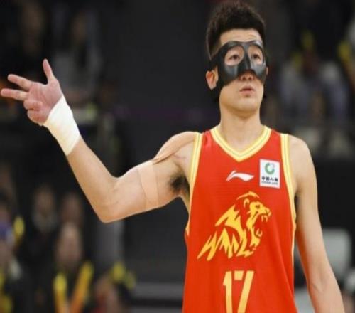 廣廈險(xiǎn)勝吉林挺進(jìn)四強(qiáng)：國內(nèi)球員總共只得13分，郭士強(qiáng)做對(duì)一件事