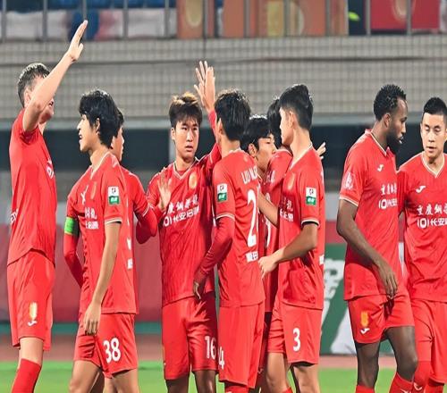 撿大漏！中超新軍連簽國安申花兩棄將，能否助球隊完成保級任務