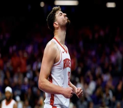 一夜3大消息！2簽1裁達(dá)成，三分大賽名單公布，火箭重大喜訊