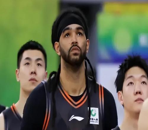 勝廣廈媒體采訪！邱彪滿意瓊斯首秀，點(diǎn)贊王證謝智杰，談情緒爆發(fā)