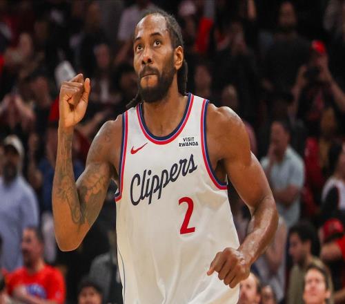 末節(jié)19分+中投絕殺，萊昂納德帶傷復(fù)仇火箭，賽后一舉動引熱議