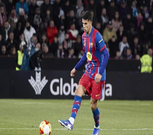 每體：坎塞洛清楚巴薩時(shí)光可能有限，急于證明自己影響了發(fā)揮