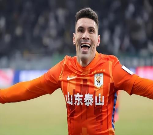 青島西海岸新外援將正式到位，曾是巴甲絕對主力，未來有望挑大梁