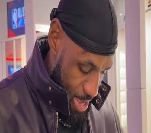 詹姆斯：我喜歡愛(ài)德華茲，這會(huì)是他以后諸多MVP中的第一個(gè)