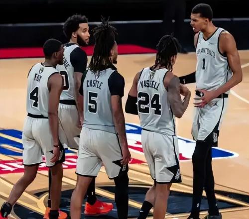 NBA常規(guī)賽明天2月20日賽程：馬刺PK太陽沖擊7連勝，快船PK掘金