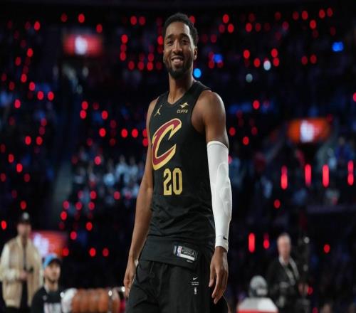 騎士隊的米切爾：迫切需要贏得總冠軍，可能是我和哈登的最后機會