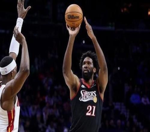 76人：恩比德遭遇右側(cè)腹斜肌拉傷將缺席未來(lái)三場(chǎng)比賽