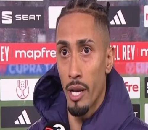 拉菲尼亞：為球隊(duì)感到驕傲，我們今天的表現(xiàn)配得上進(jìn)決賽