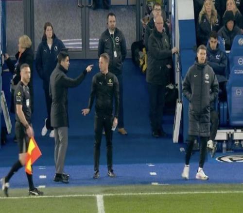 冠軍焦慮催生丑陋勝利，槍手戰(zhàn)術保守or心理保守