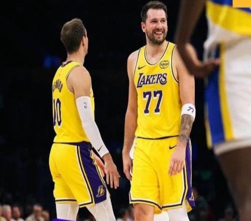 44+9+5，三節(jié)填滿數(shù)據(jù)欄，湖人這波太輕松了