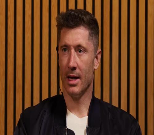 萊萬：拜仁是頂級職業(yè)俱樂部，但巴薩讓我感受到家的溫暖