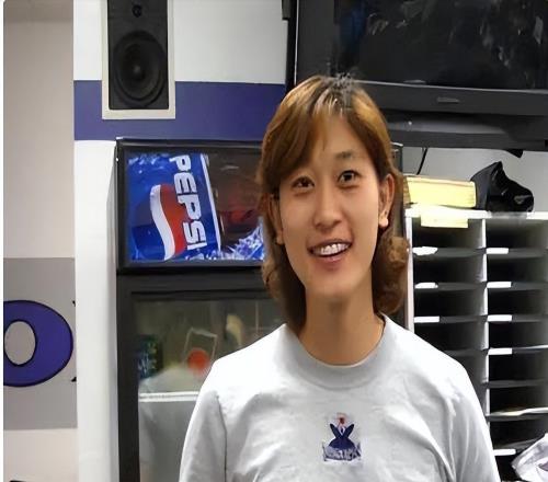 她曾是中國籃壇第一美女，愛徒是王思雨，兩人都曾是八一隊(duì)球員