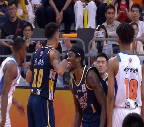 朱芳雨賭對了！廣東隊(duì)被迫放棄薩林杰，焦泊喬狂轟賽季最強(qiáng)一戰(zhàn)！