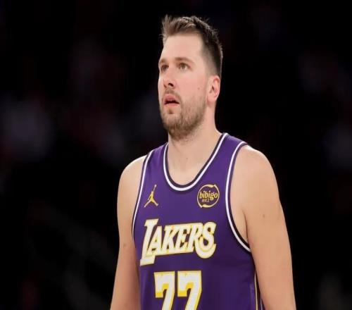 湖人124116再勝火箭球員評價：2人滿分，6人及格，1人低迷