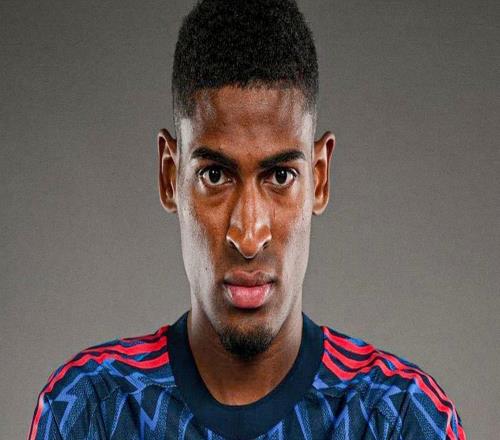 阿斯：莫斯克拉本也可選哥倫比亞，但球員本人只想效力西班牙