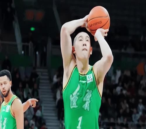 遼寧首節壓制北京！手帝極準，多人發揮，籃板碾壓，北京僅靠趙睿