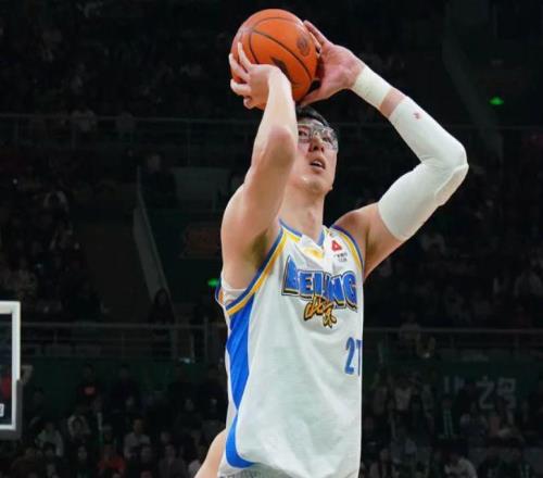 罰球14中5！聯(lián)賽都吊兒郎當，“助國家隊重返巔峰”只是空頭支票