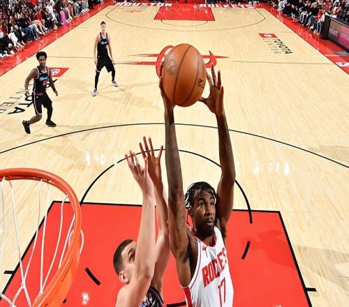 淪為板凳后狀態(tài)依然沒有起色，火箭鋒線新星的情況真是令人擔心