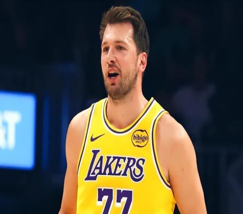 2場(chǎng)轟100+16+13！防守僅次于阿門，你再進(jìn)化下去，總冠軍沒懸念了